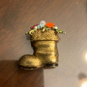 Vintage 1960’s Christmas Brooch/Pin signed ART C